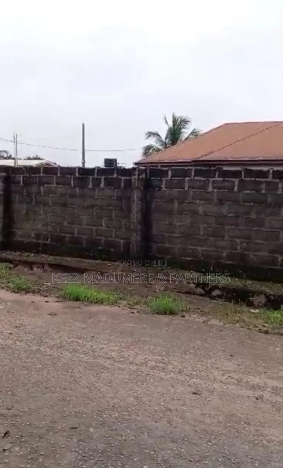 For Sale : 700 SQMTS at Imo Housing Est, Owerri , Imo State in Owerri