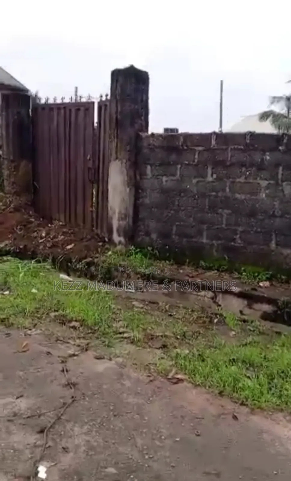 For Sale : 700 SQMTS at Imo Housing Est, Owerri , Imo State in Owerri
