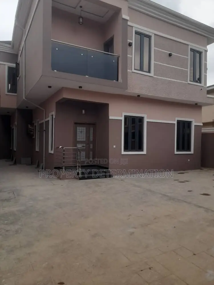 5bdrm Duplex in Omole Phase 2 for rent in Omole Phase 2