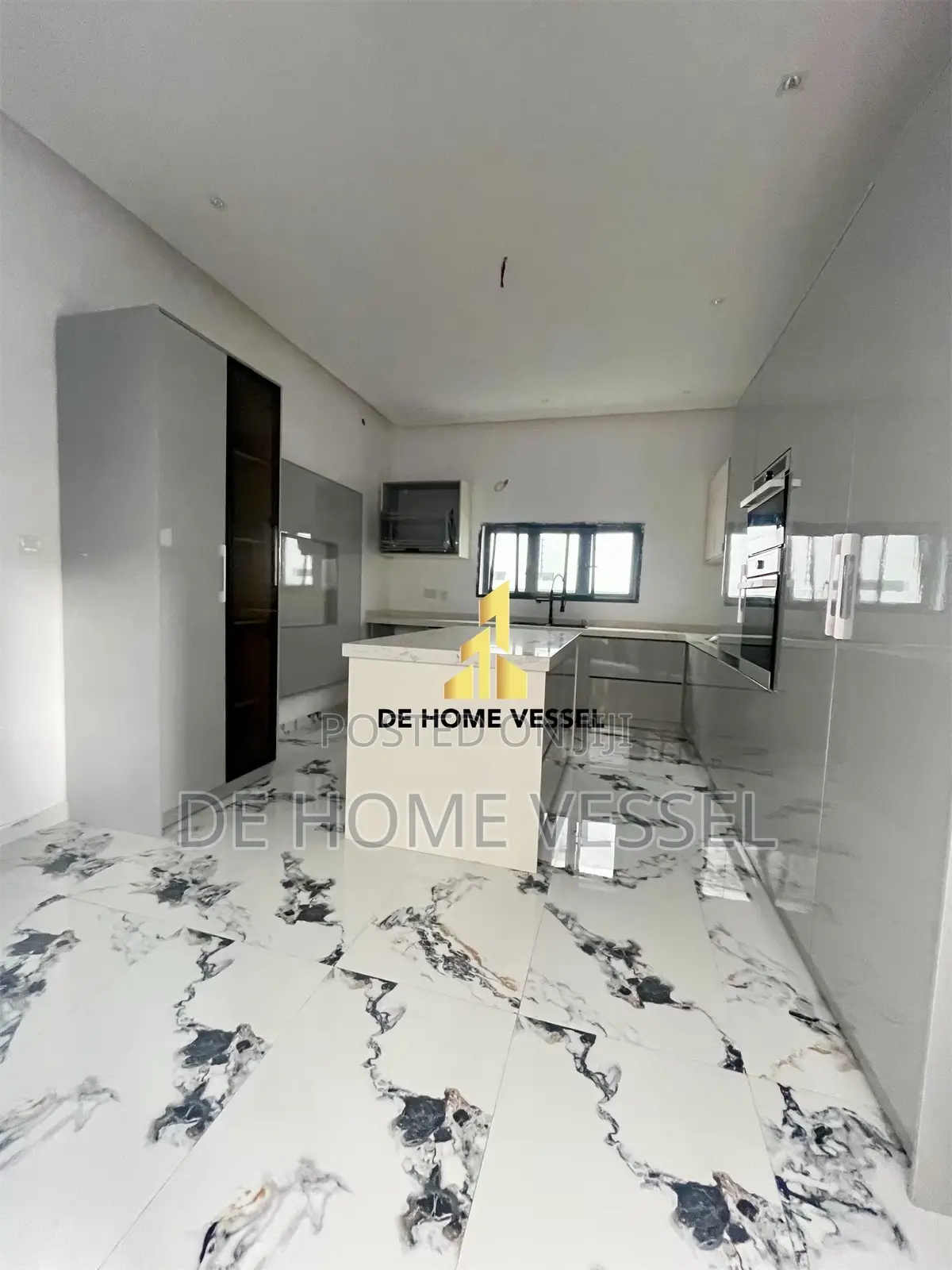 5bdrm Duplex in Lekki for sale in Lekki