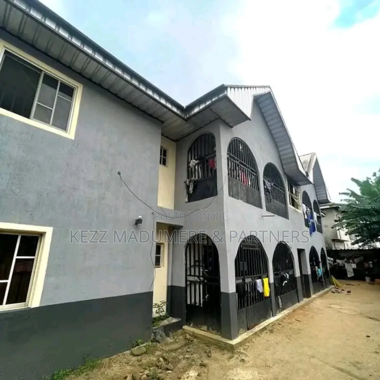 8bdrm Block of Flats in Rumuduru , Eneka , for sale in Port-Harcourt