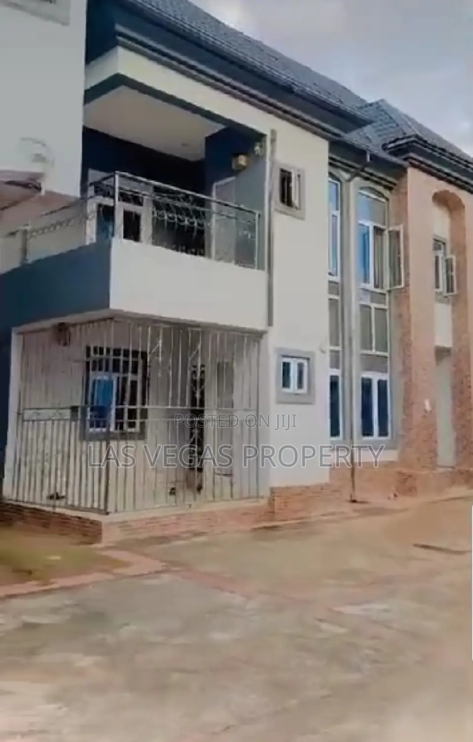 Furnished 3bdrm Block of Flats in Owerri for sale in Owerri