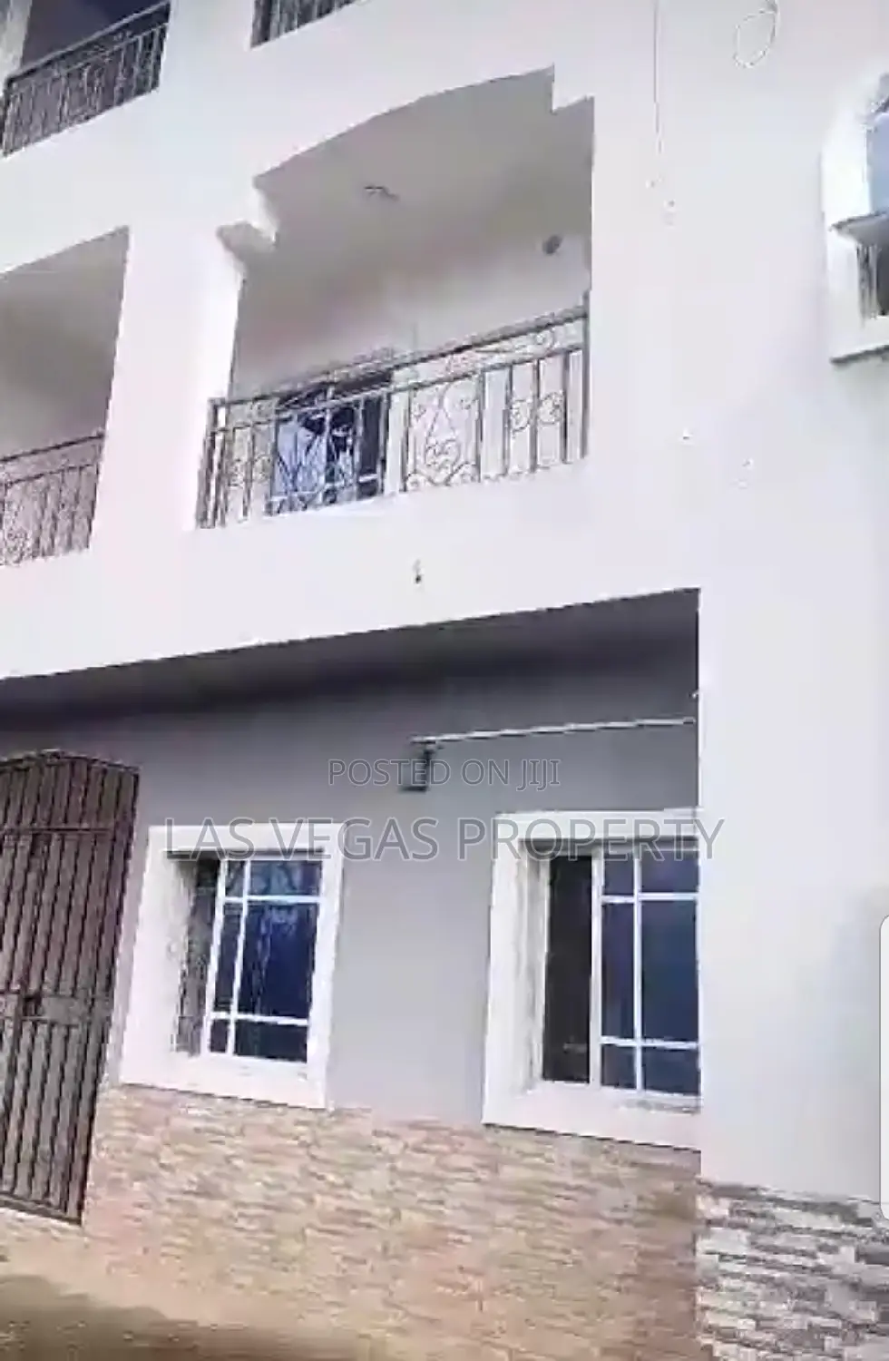 Furnished 2bdrm Block of Flats in Owerri for sale in Owerri