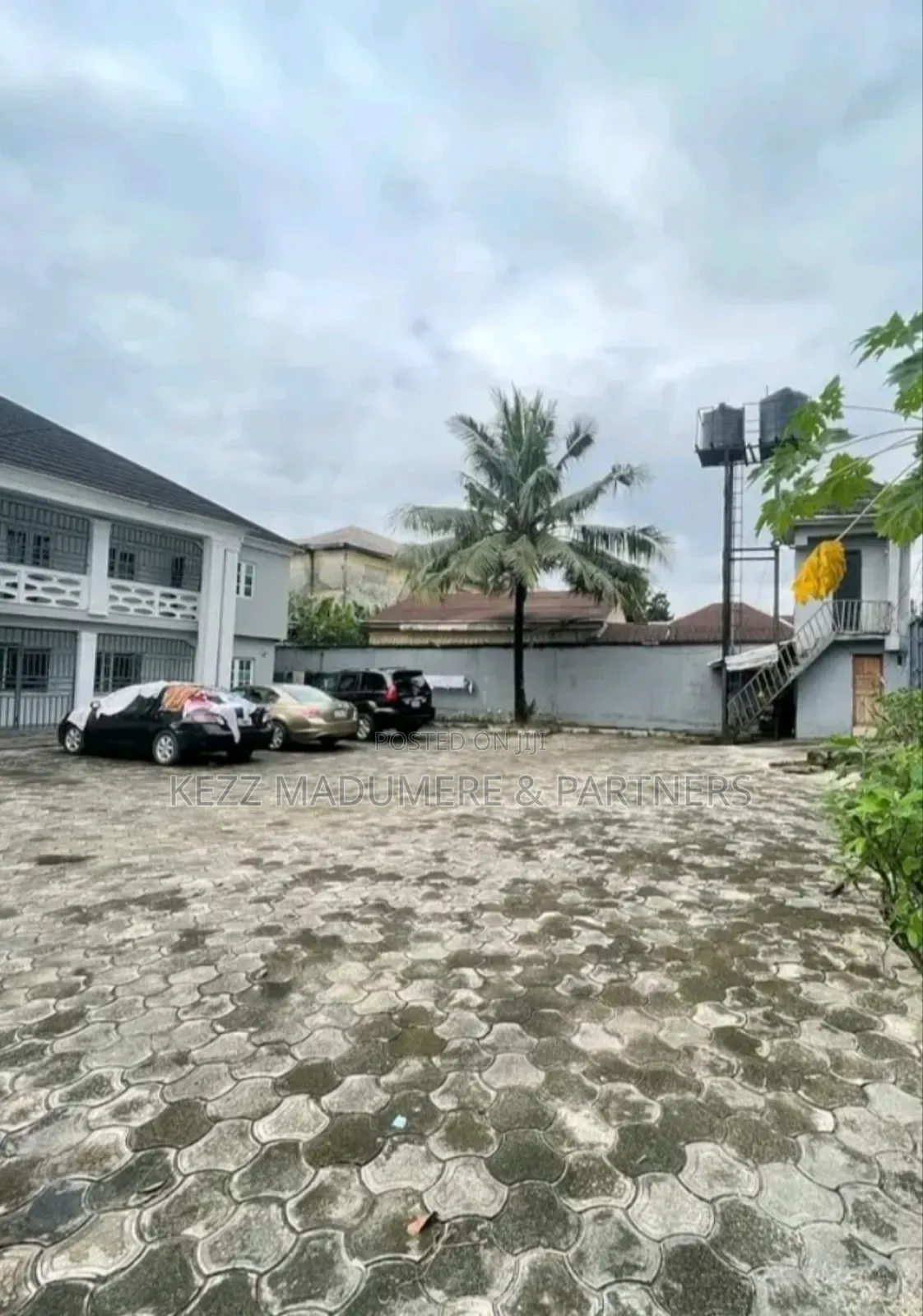 8bdrm Duplex in Rumudara , Port for sale in Port-Harcourt