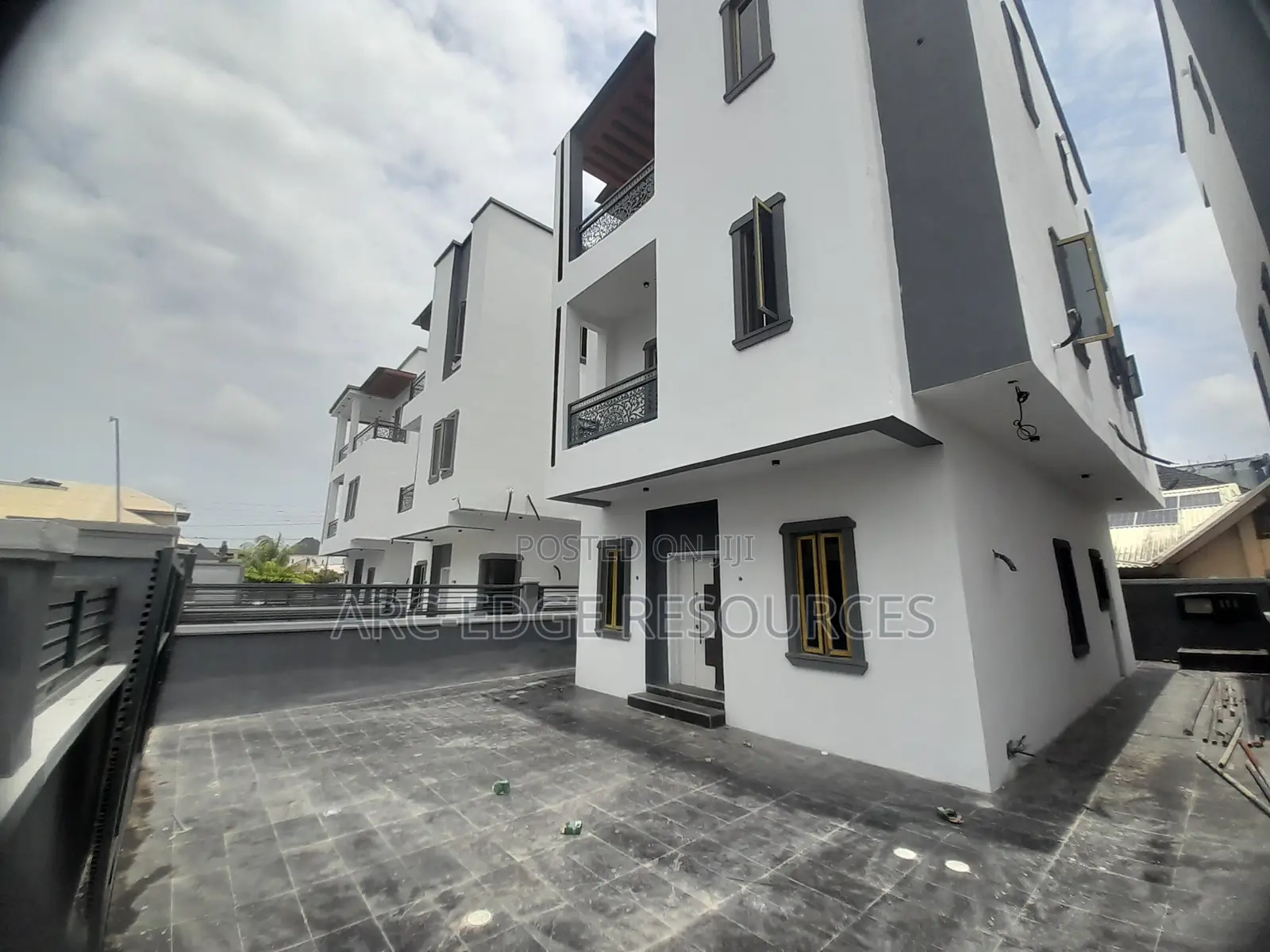 5bdrm Duplex in Apple Junction for sale in Apple Junction