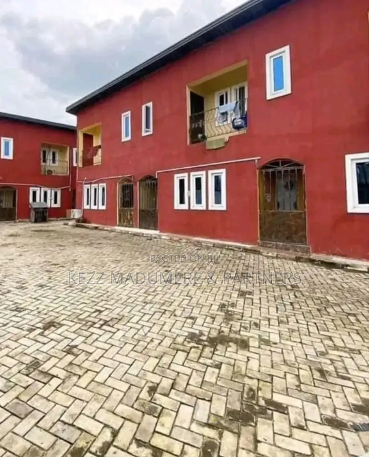 6bdrm Block of Flats in Alakahia , Port for sale in Port-Harcourt