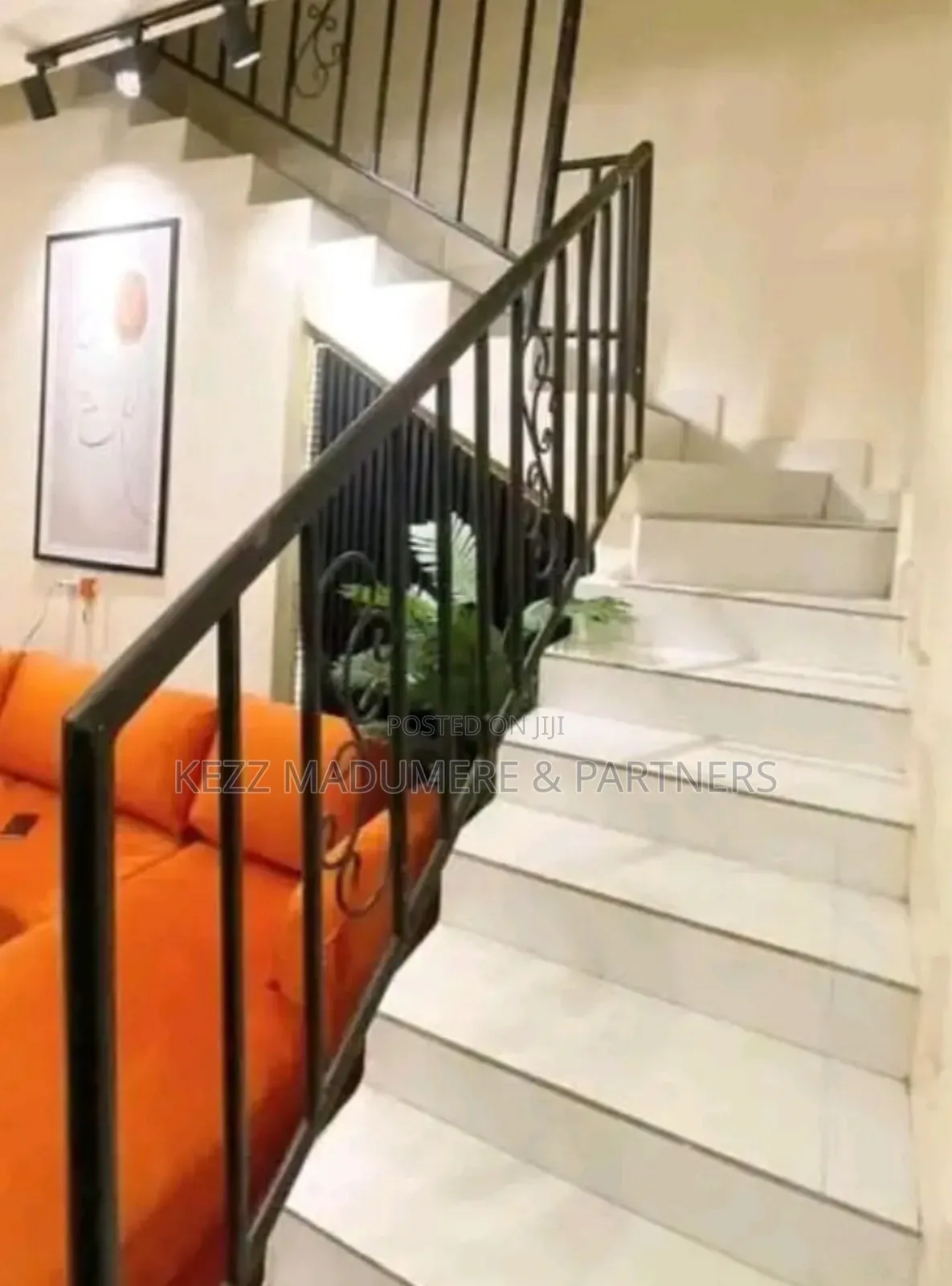 6bdrm Block of Flats in Alakahia , Port for sale in Port-Harcourt