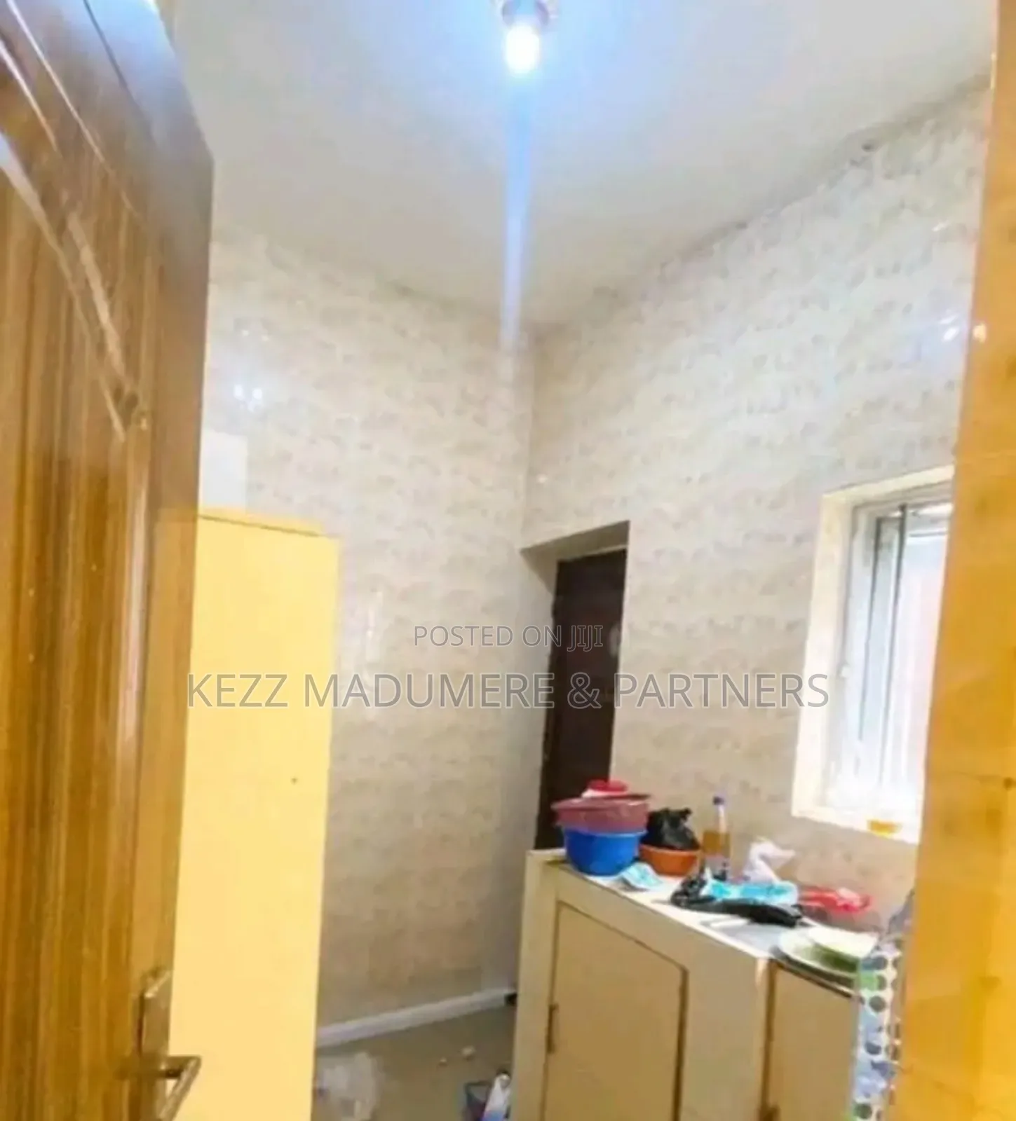 6bdrm Block of Flats in Alakahia , Port for sale in Port-Harcourt