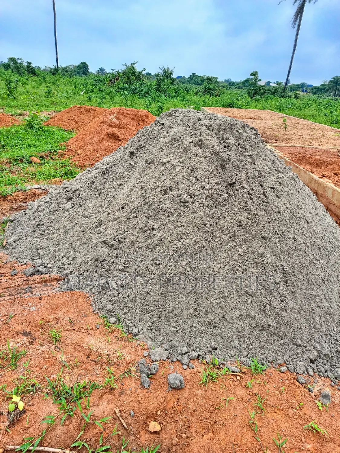 Acres of Land for Sale in Obafe Isiun Abeokuta Express Ogun in Obafemi-Owode