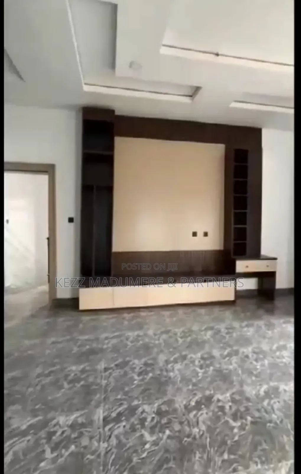 5bdrm Duplex in Independence Layout for sale in Enugu