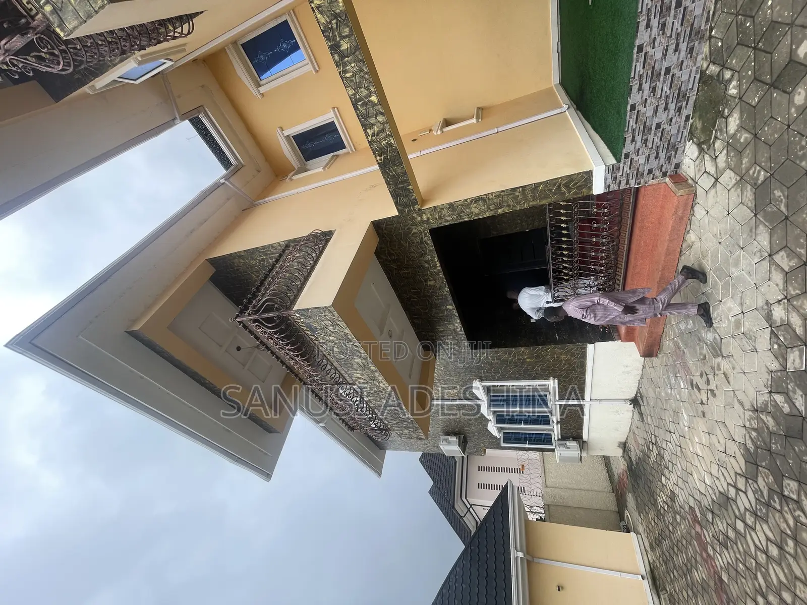5bdrm Duplex in Jahi Gilmore Fct for rent in Jahi