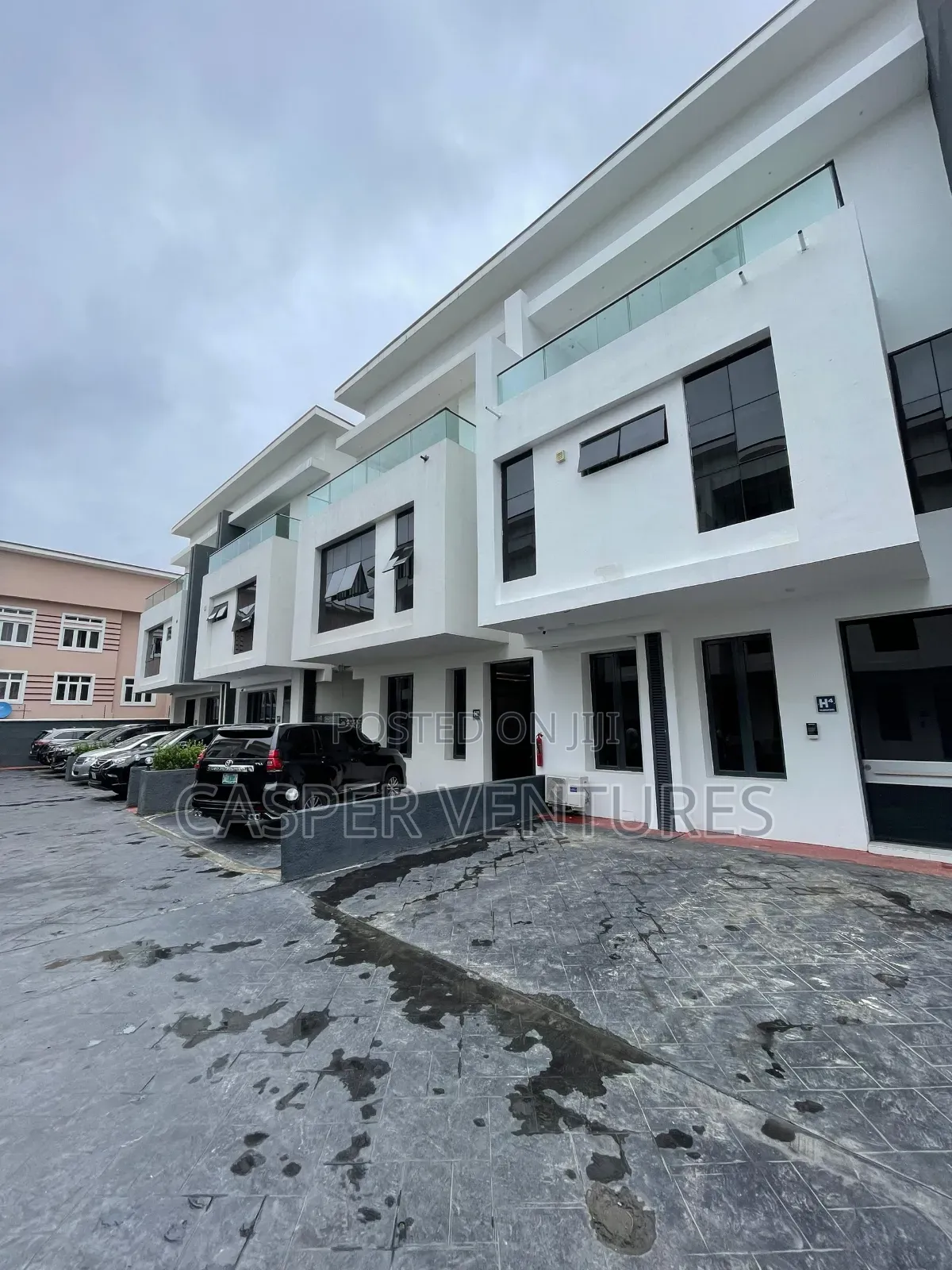 5bdrm Duplex in Oniru, Victoria Island for sale in Victoria Island