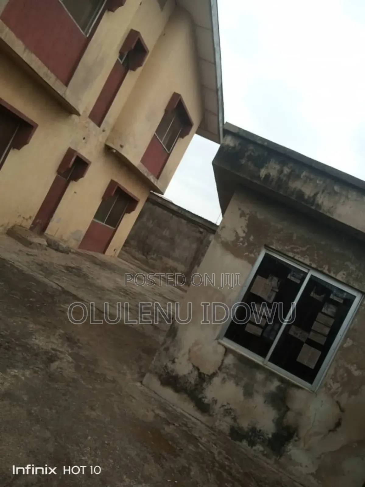 Furnished 3bdrm Block of Flats in Alimosho for sale in Alimosho