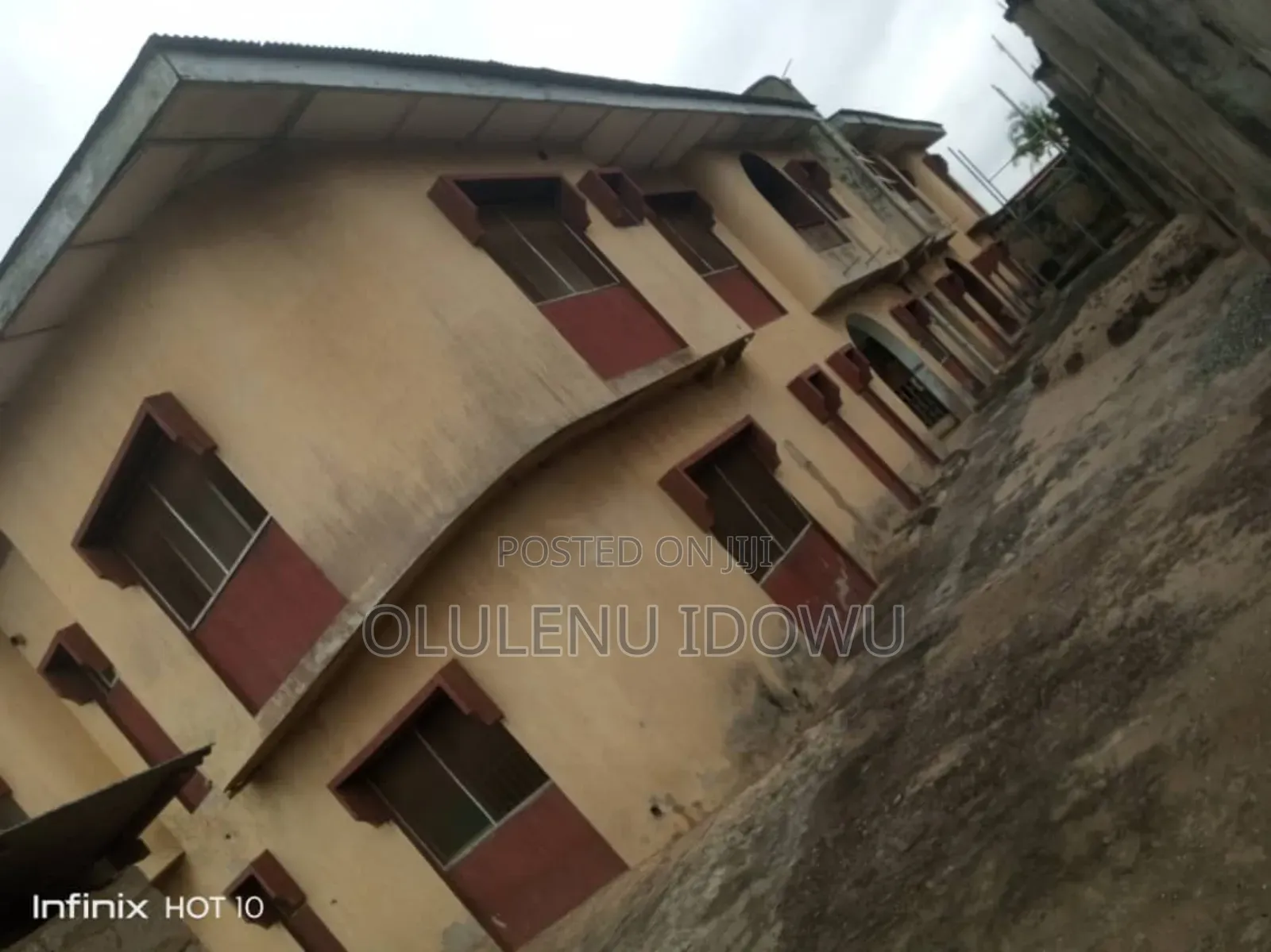 Furnished 3bdrm Block of Flats in Alimosho for sale in Alimosho