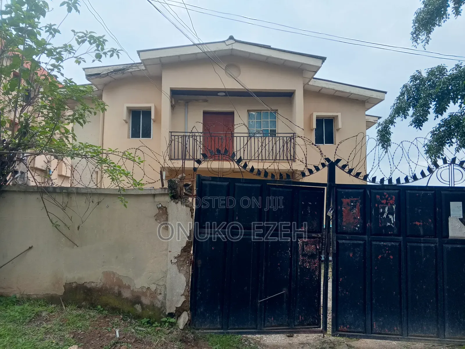 5bdrm Duplex in Zone 1 Ali Brothers for sale in Zone 1 / Wuse