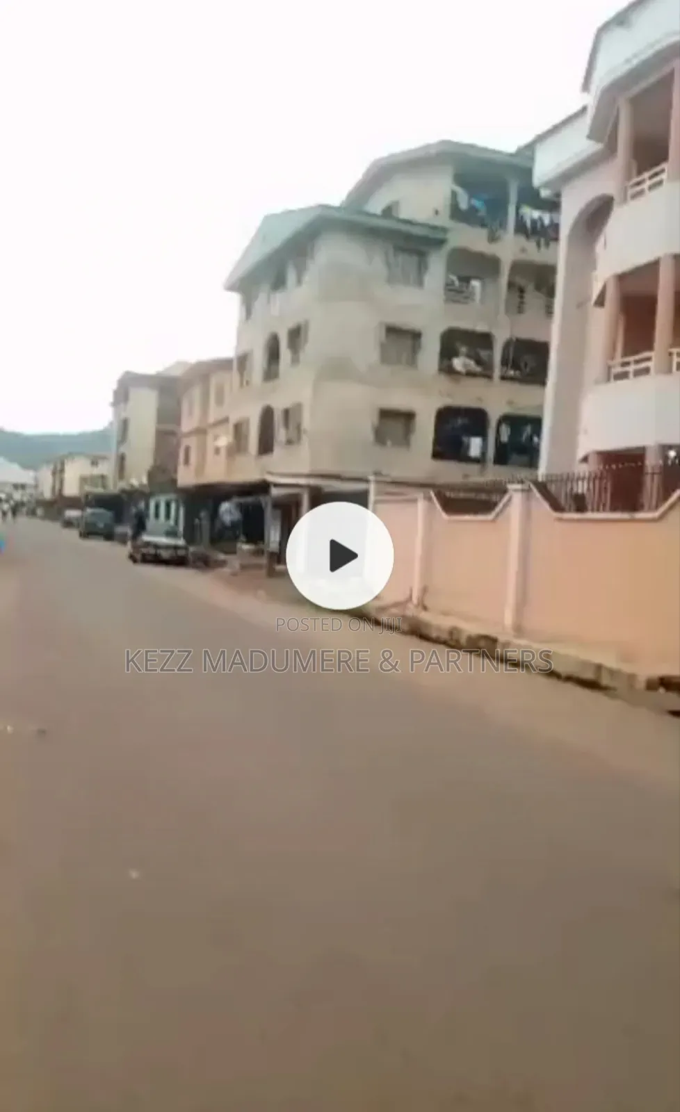 10bdrm Block of Flats in Agbani Road , Enugu for sale in Enugu