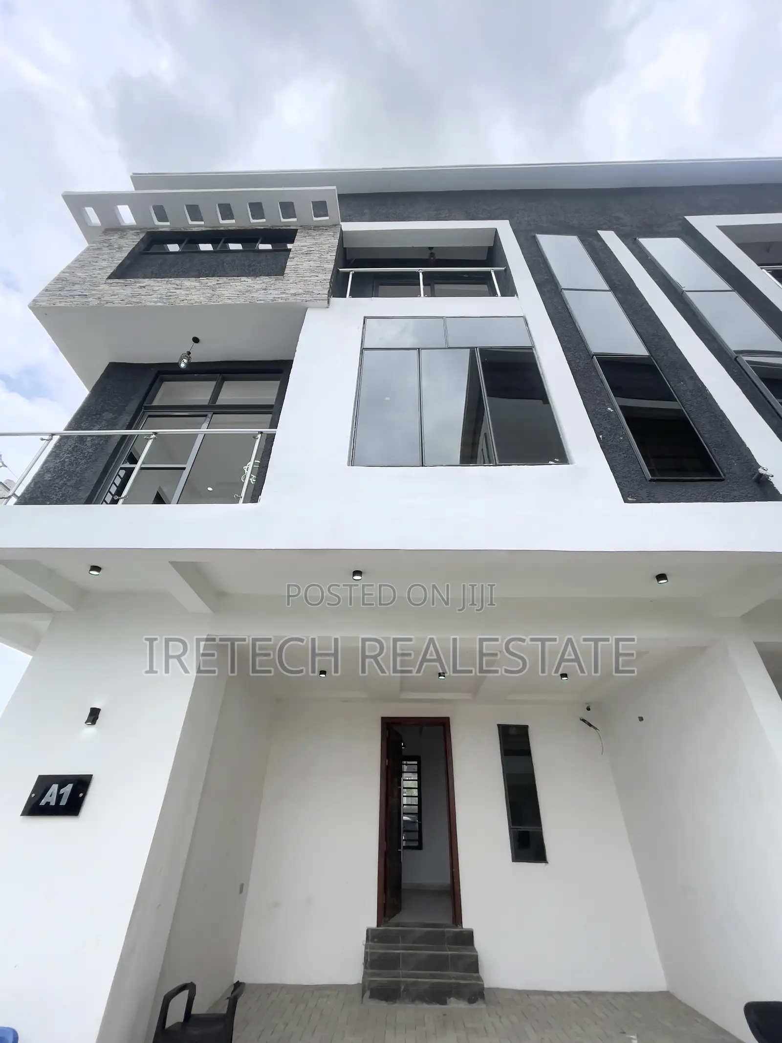 Fully Serviced 5 Bedroom Semi Detached Duplex With Pool in Lekki