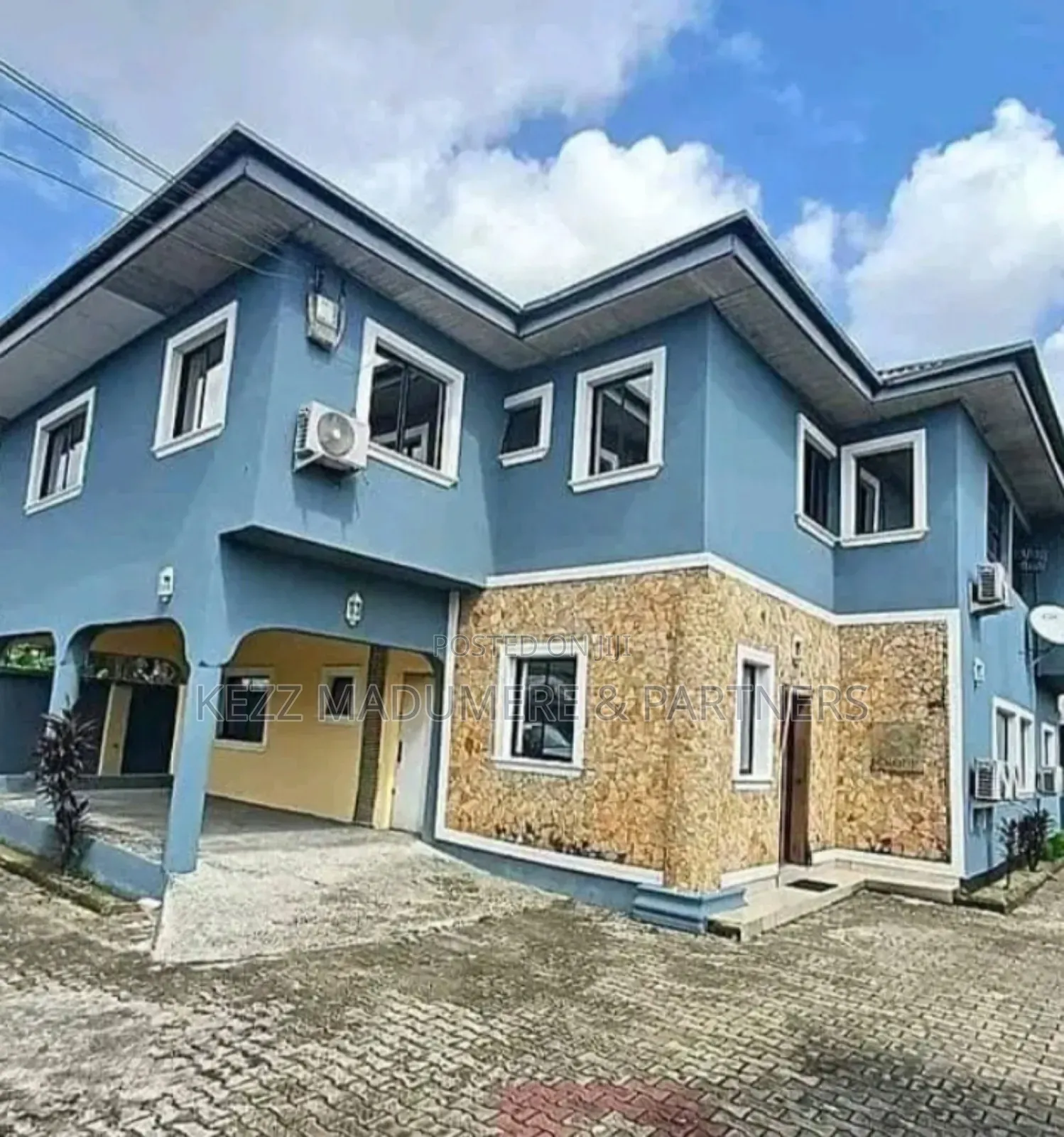 8bdrm Duplex in Dr Peter Odili , for sale in Port-Harcourt