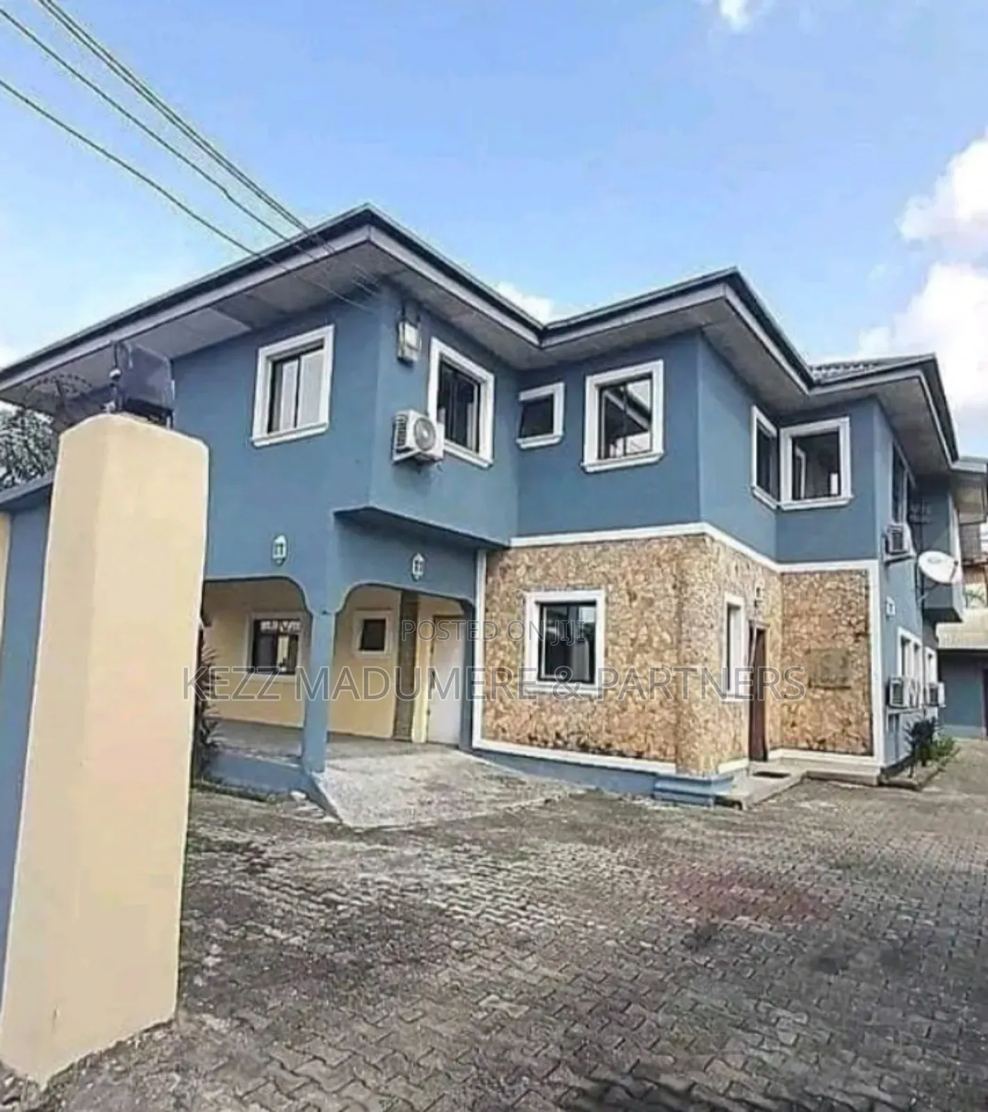 8bdrm Duplex in Dr Peter Odili , for sale in Port-Harcourt