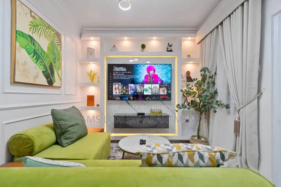 One Bed at Lekki Phase 1 in Lekki