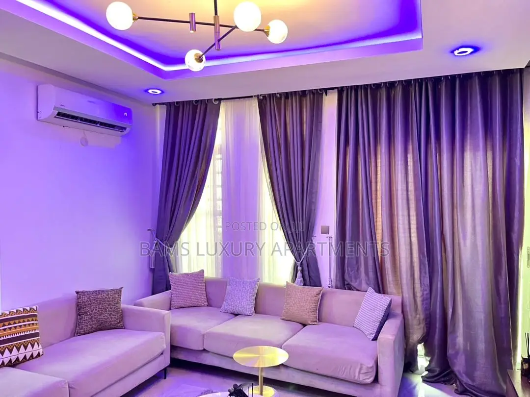 3 Bedroom Apartment With Ps5 , Gym and a Balcony. in Lekki
