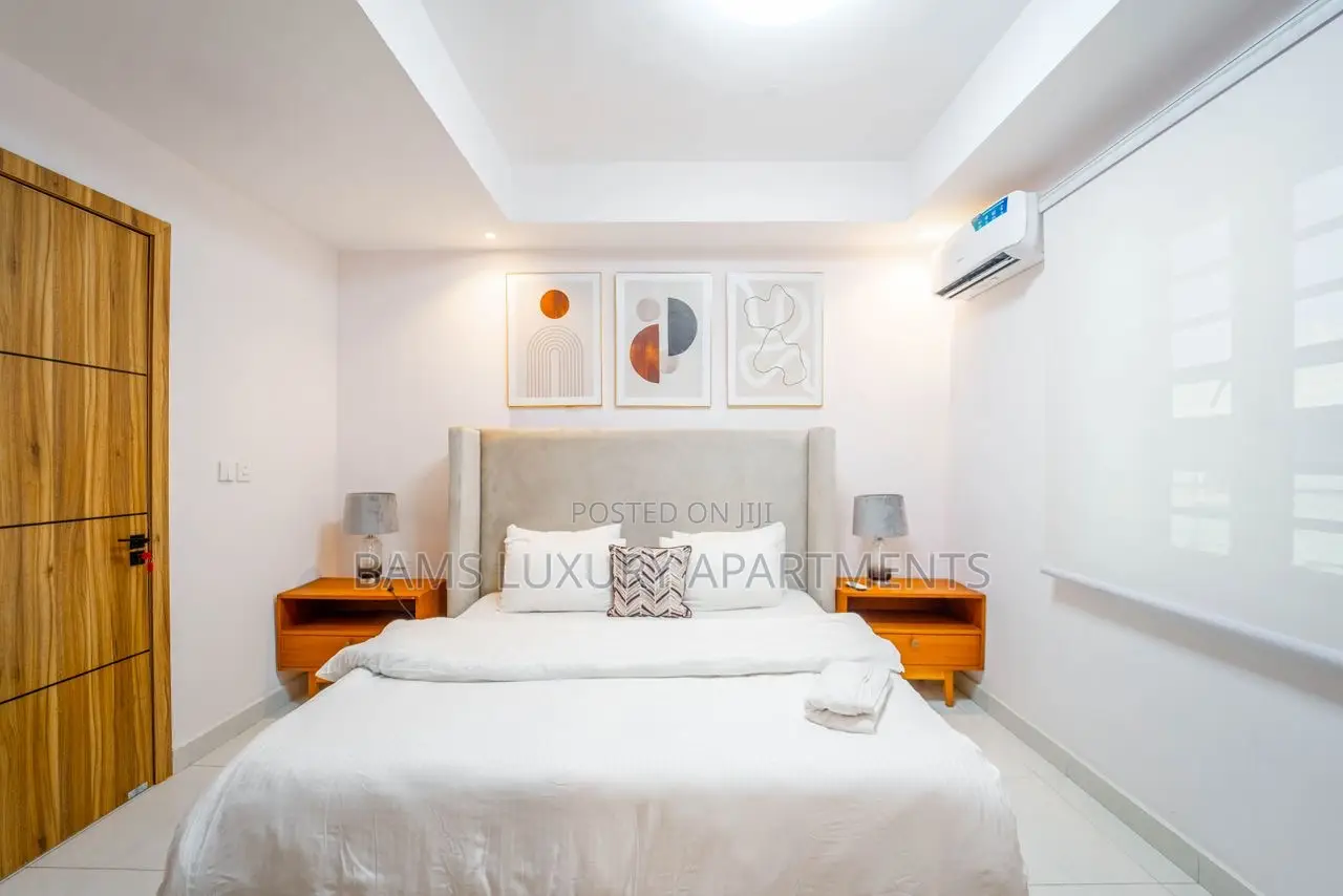 Luxurious Bedrooms Terrace in Lekki Phase 1