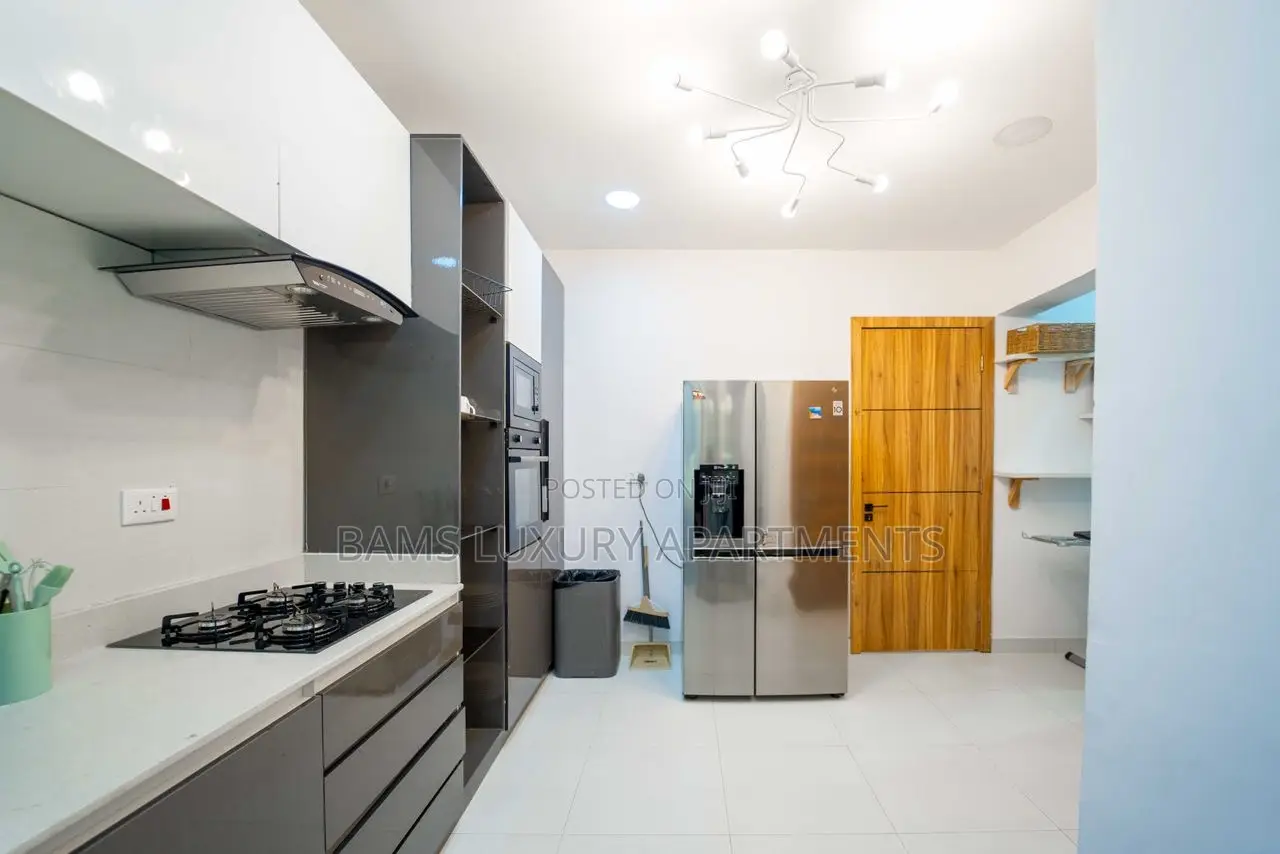 Luxurious Bedrooms Terrace in Lekki Phase 1
