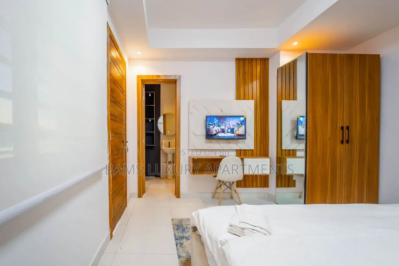 Luxurious Bedrooms Terrace in Lekki Phase 1