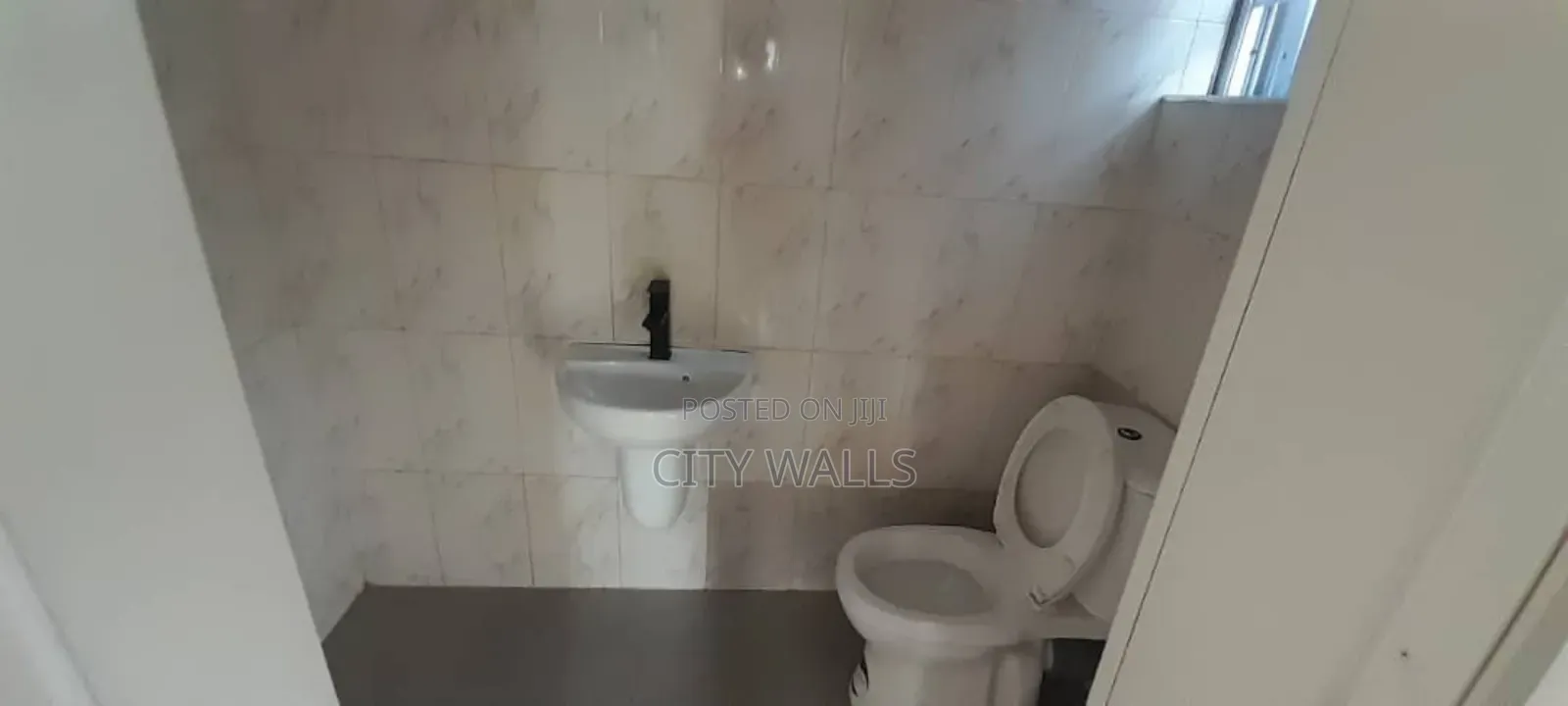 2bdrm Block of Flats in Green Ville, Badore for rent in Badore