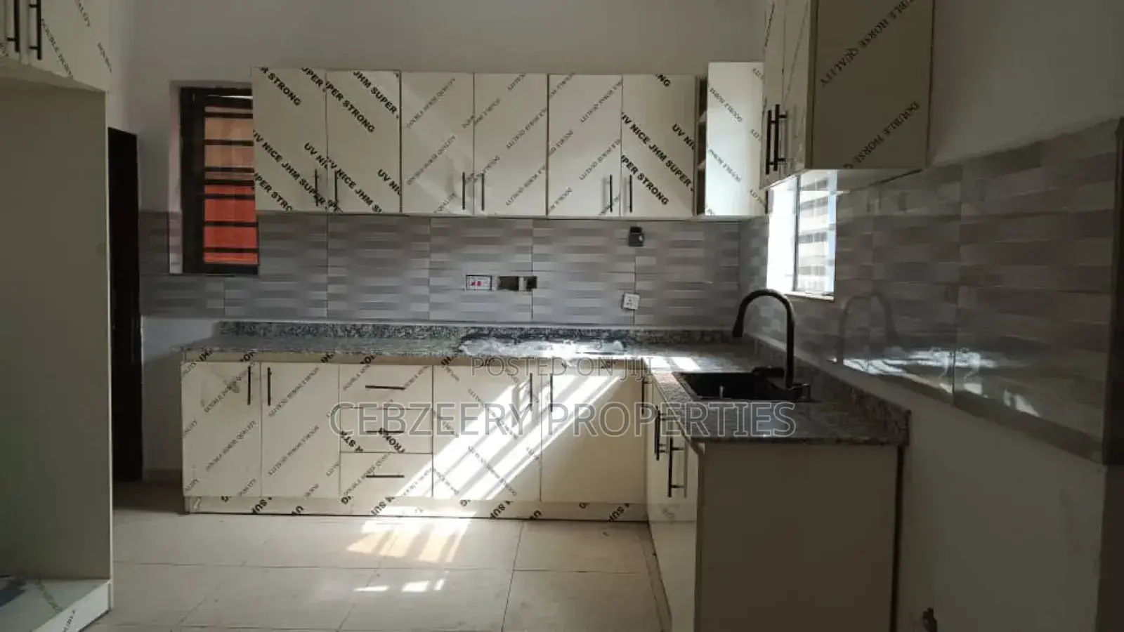 4bdrm Duplex in GRA Phase 2 Shangisha for sale in GRA Phase 2 Shangisha