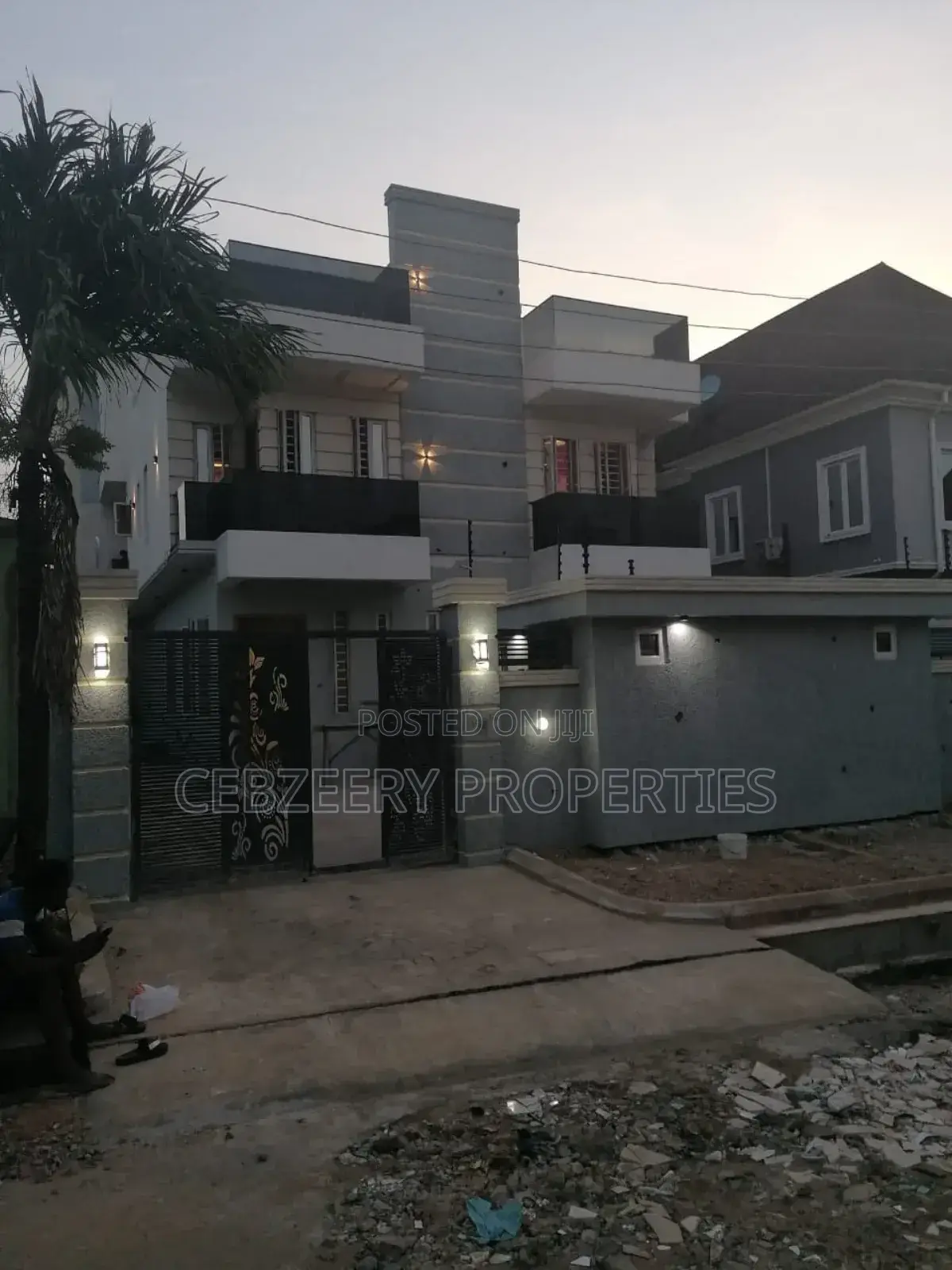 5bdrm Duplex in GRA Phase 2 Shangisha for sale in GRA Phase 2 Shangisha