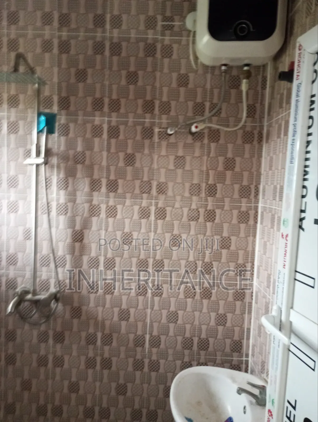 Furnished 2bdrm Mansion in Charity Estate, Agric for rent in Agric