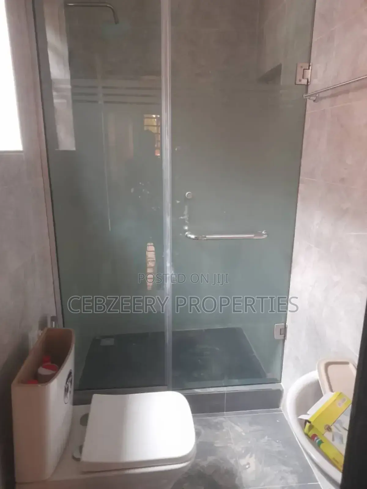 5bdrm Duplex in Omole Phase 2 for rent in Omole Phase 2