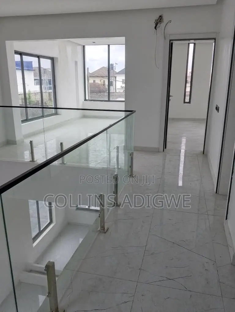 6bdrm Duplex in Lekki Please 1 Lagos for sale in Lekki Phase 1