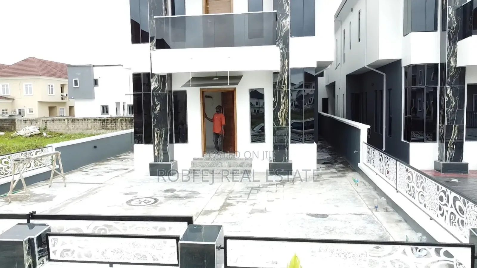 5bdrm House in Peace Gardens Estate, Sangotedo for sale in Sangotedo