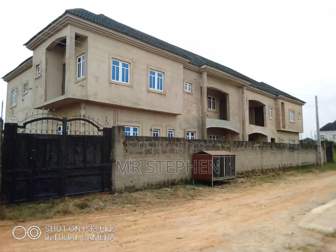 6 Bedroom Duplex for Sale in Ogun State in Obafemi-Owode