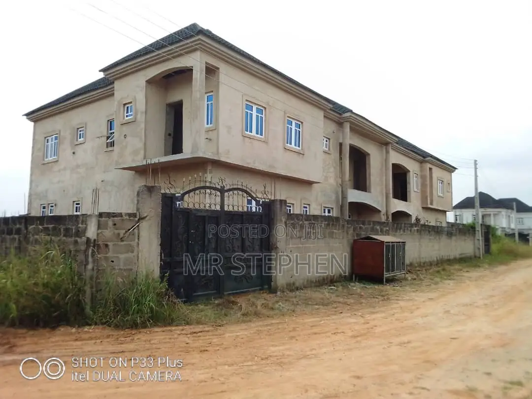 6 Bedroom Duplex for Sale in Ogun State in Obafemi-Owode