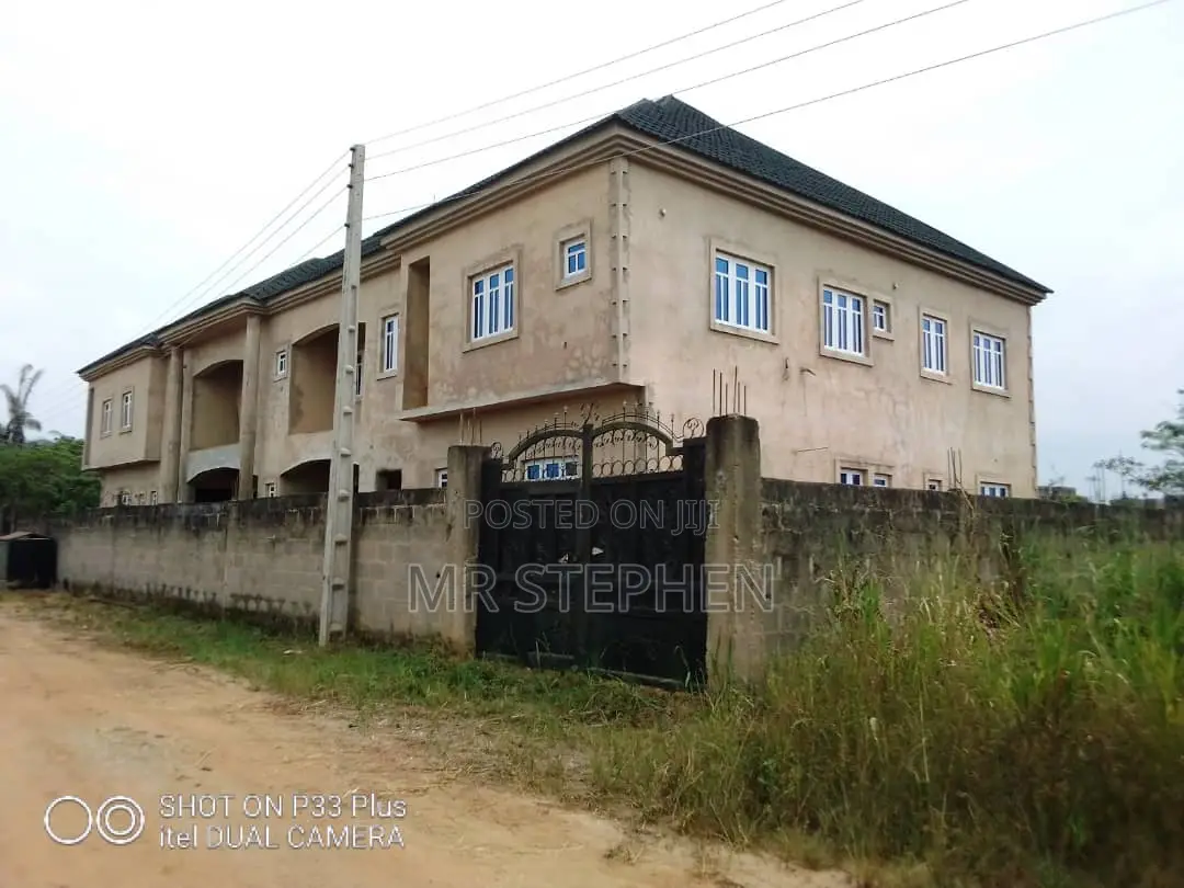 6 Bedroom Duplex for Sale in Ogun State in Obafemi-Owode