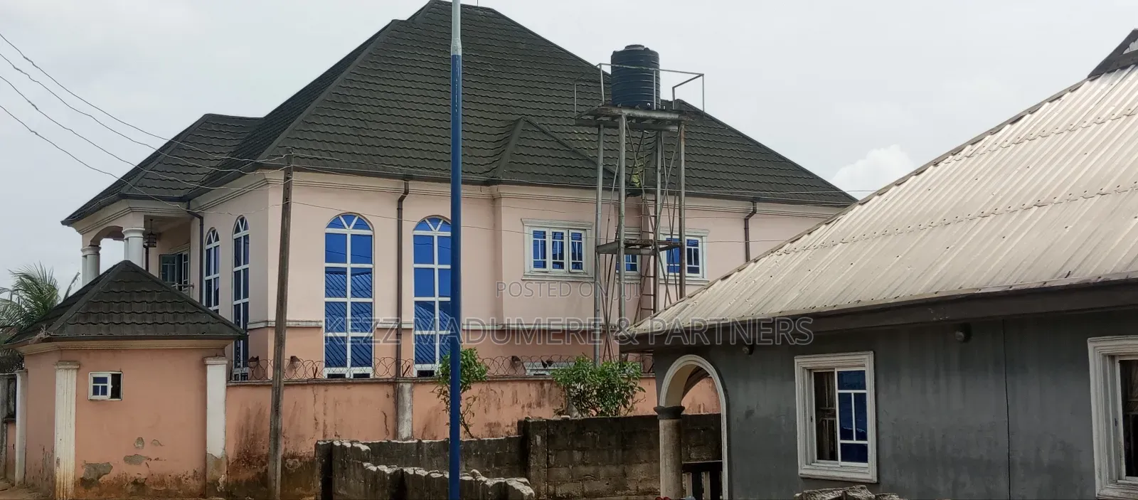 5bdrm Duplex in Freedom Estate , Off for sale in Port-Harcourt