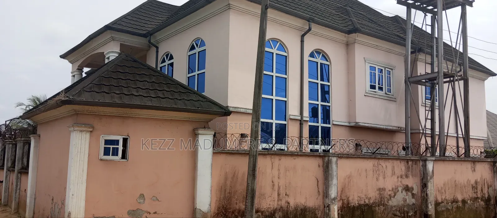 5bdrm Duplex in Freedom Estate , Off for sale in Port-Harcourt