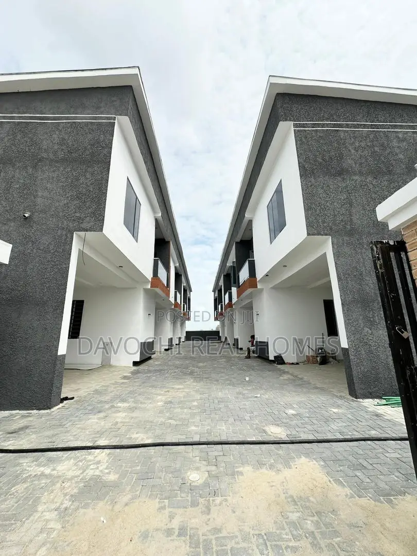 3bdrm Duplex in Ado / Ajah for sale in Ado / Ajah