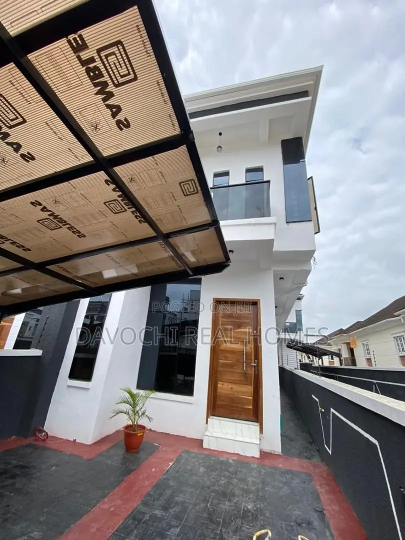 4bdrm Duplex in Ikota for sale in Ikota