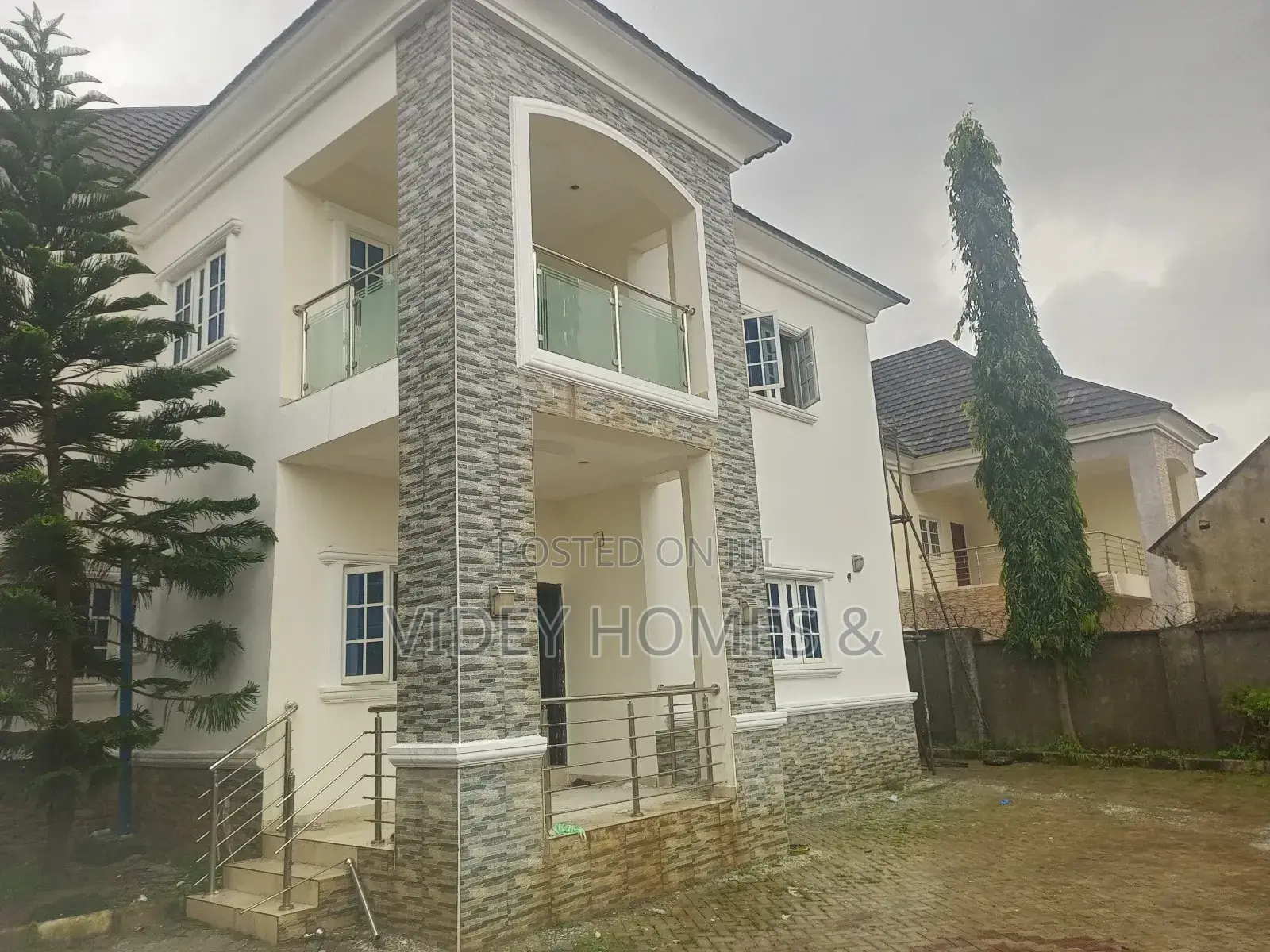4bdrm Duplex in Standard Estate, Galadimawa for rent in Galadimawa