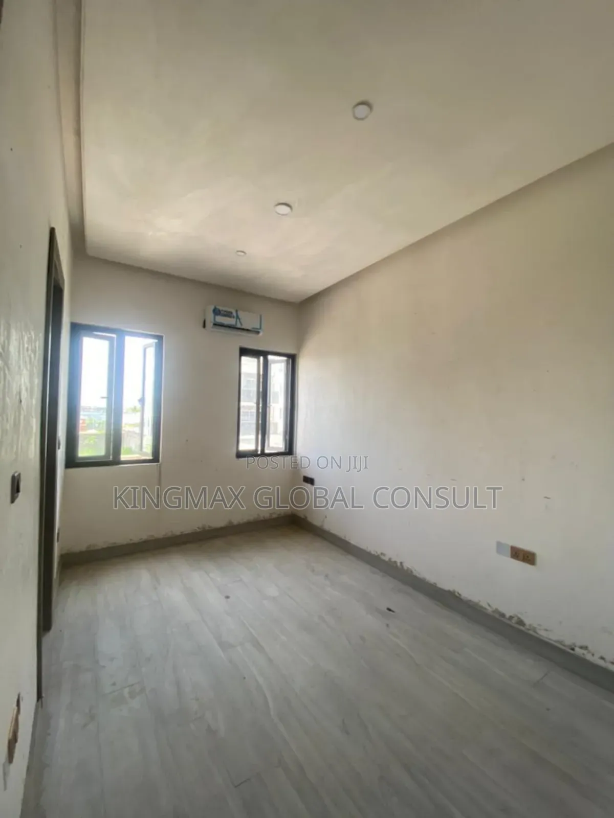 3bdrm Block of Flats in Utako for sale in Utako