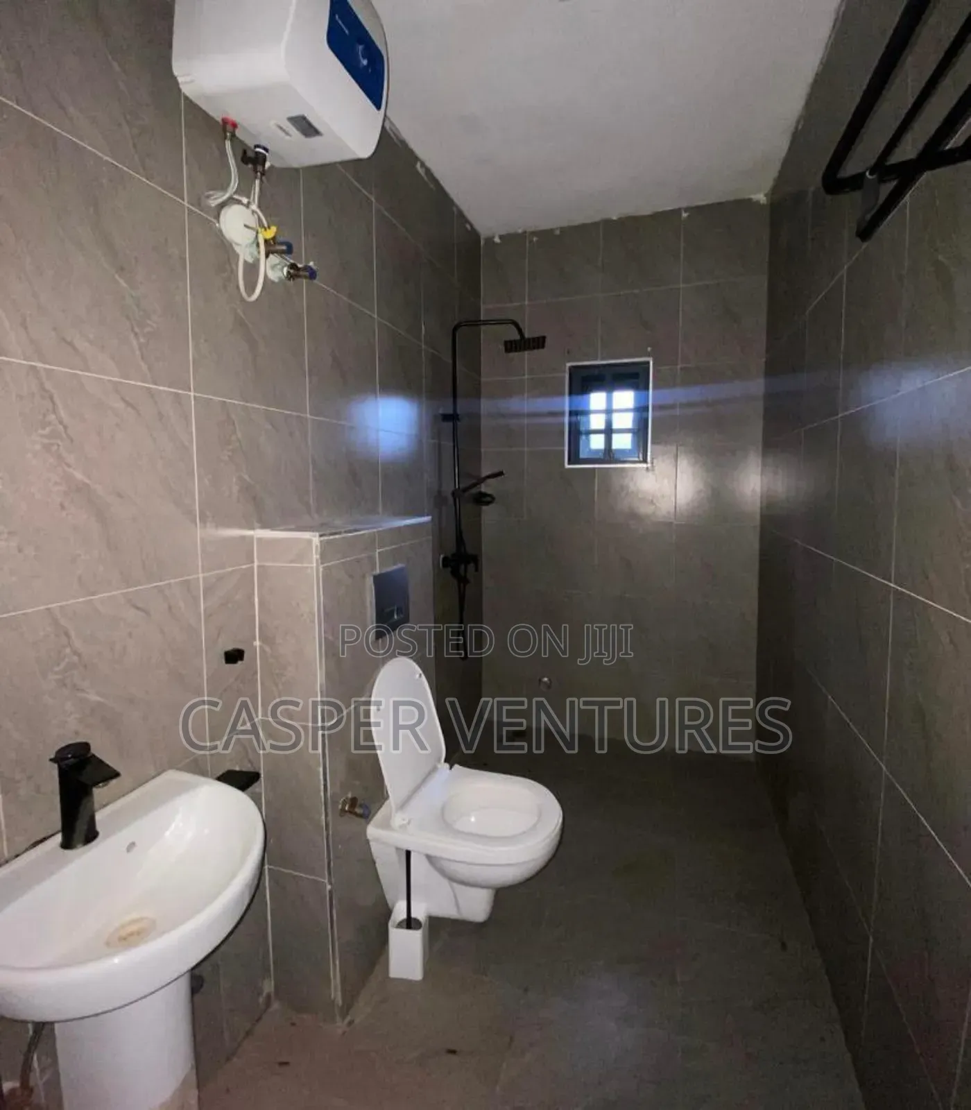 1bdrm Room & Parlour in Admiralty, Lekki Phase 1 for rent in Lekki Phase 1