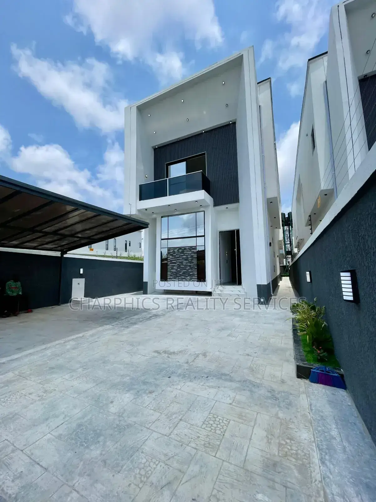 5bdrm Duplex in Ajah for sale in Ajah