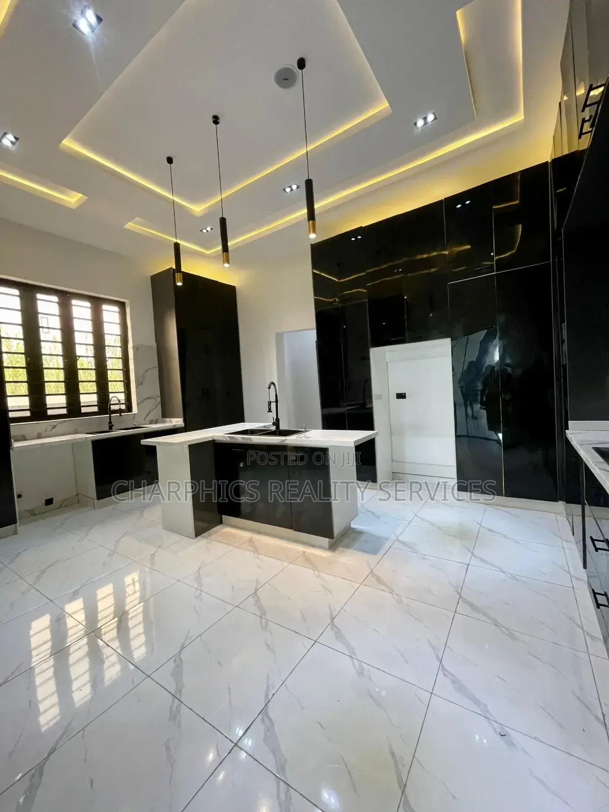5bdrm Duplex in Ajah for sale in Ajah
