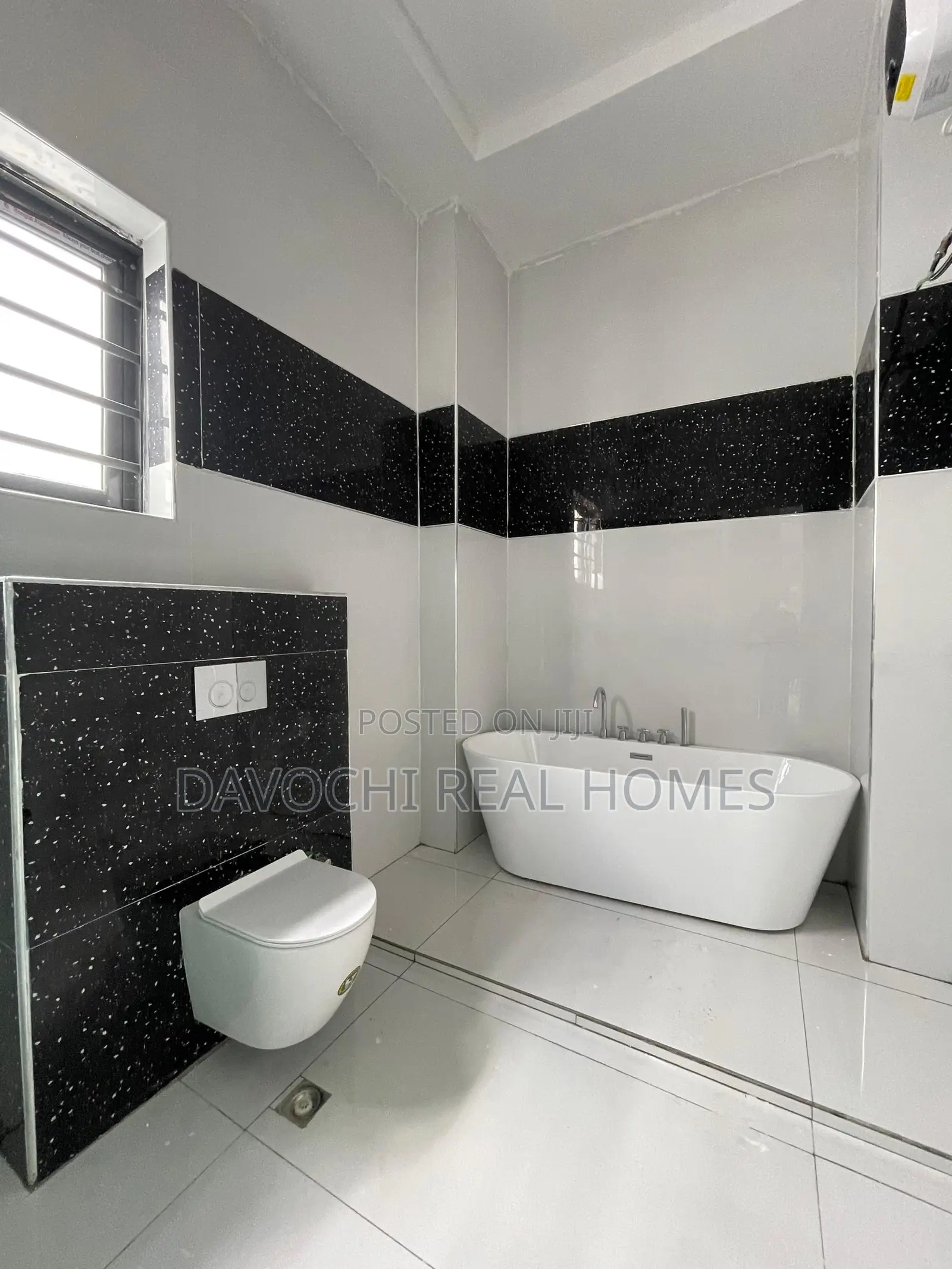 4bdrm Duplex in Off Lekki-Epe Expressway for sale in Off Lekki-Epe Expressway