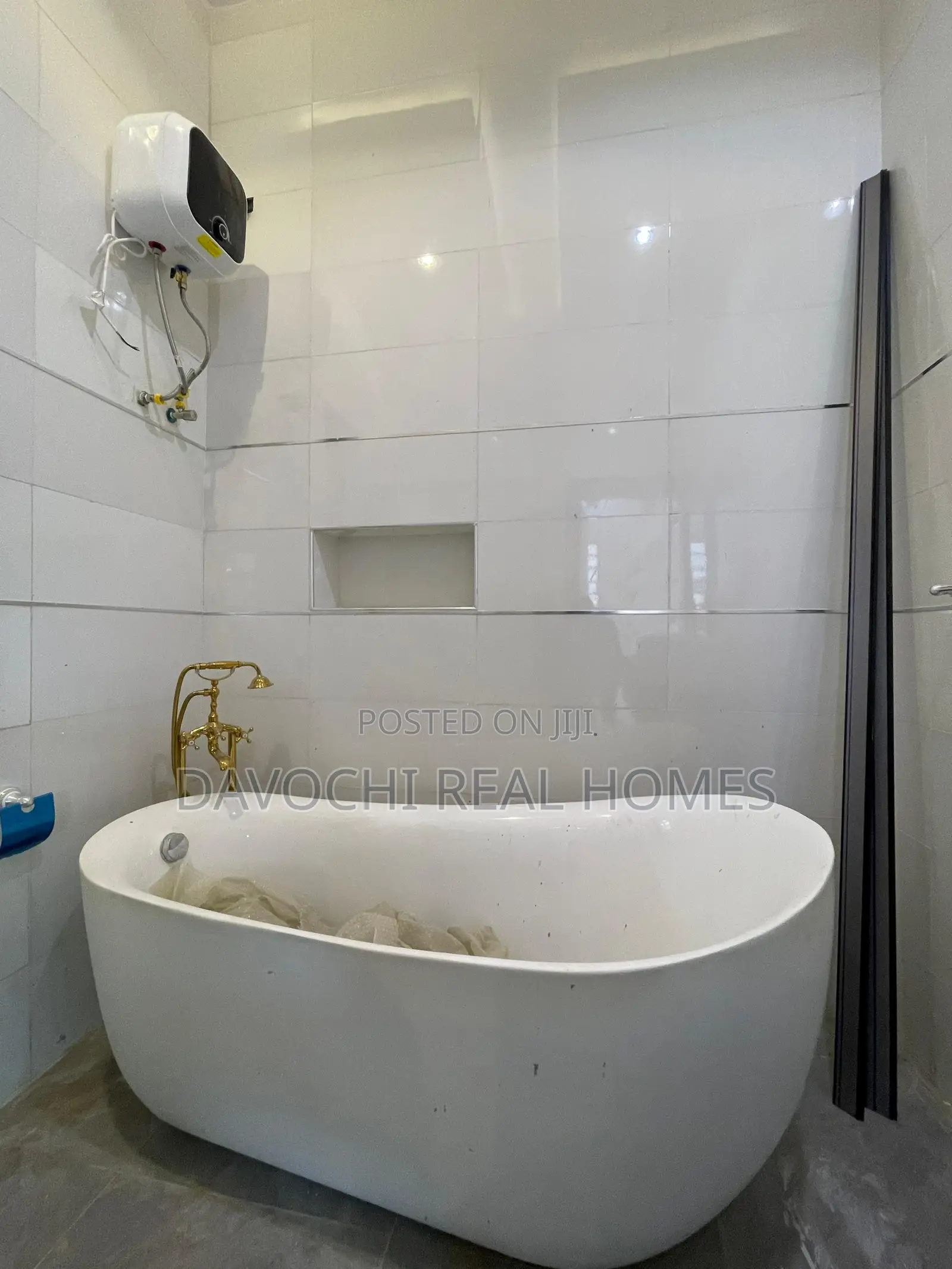 4bdrm Duplex in Off Lekki-Epe Expressway for sale in Off Lekki-Epe Expressway