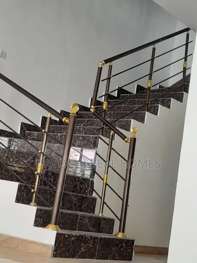 4bdrm Duplex in Lekki Expressway for sale in Lekki Expressway